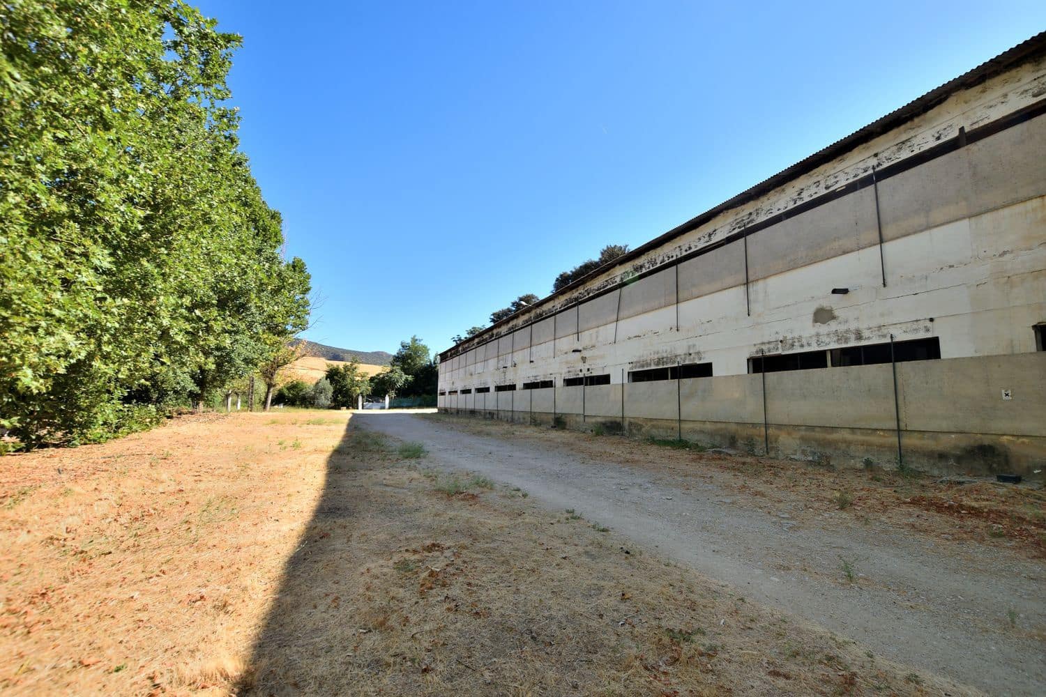 2 bedroom Finca/Country House for sale in Arriate with garage - € 699,000 (Ref: 9981678)