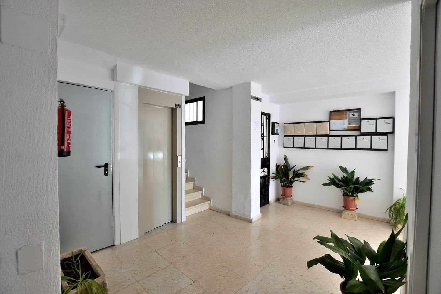 3 chambre Appartement à vendre à Ronda avec garage - 95 000 € (Ref: 9999515)