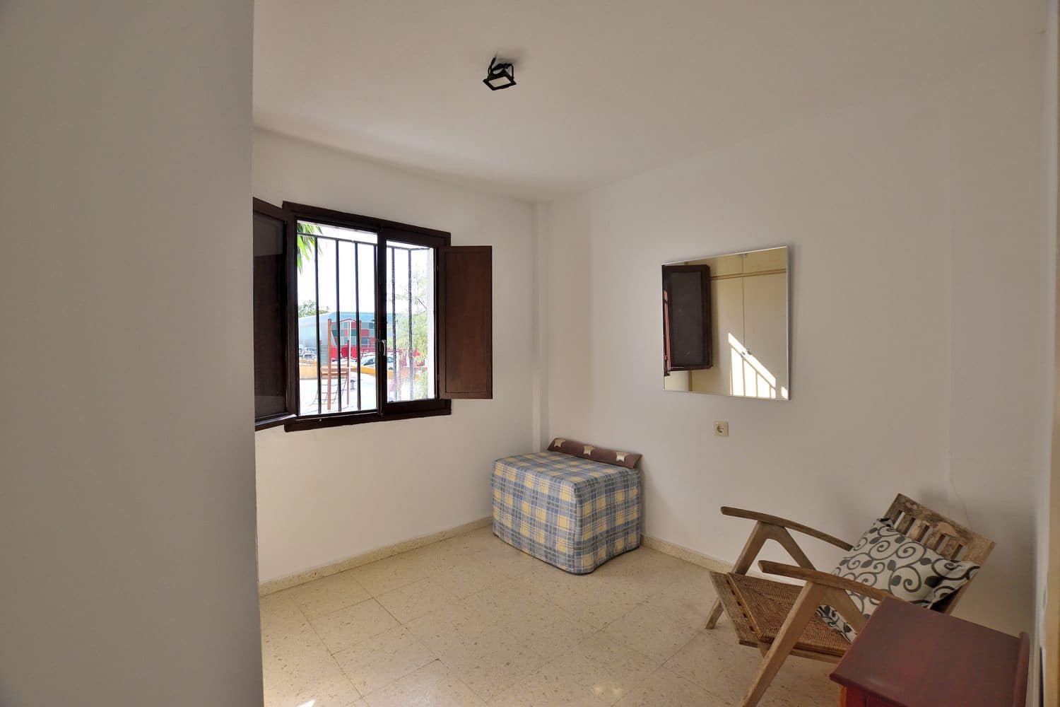 3 chambre Appartement à vendre à Ronda avec garage - 95 000 € (Ref: 9999515)