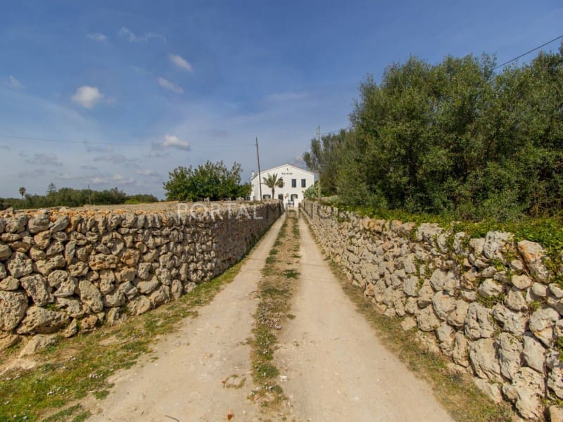 5 slaapkamer Finca/Landhuis te koop in Es Castell - € 1.950.000 (Ref: 8421622)