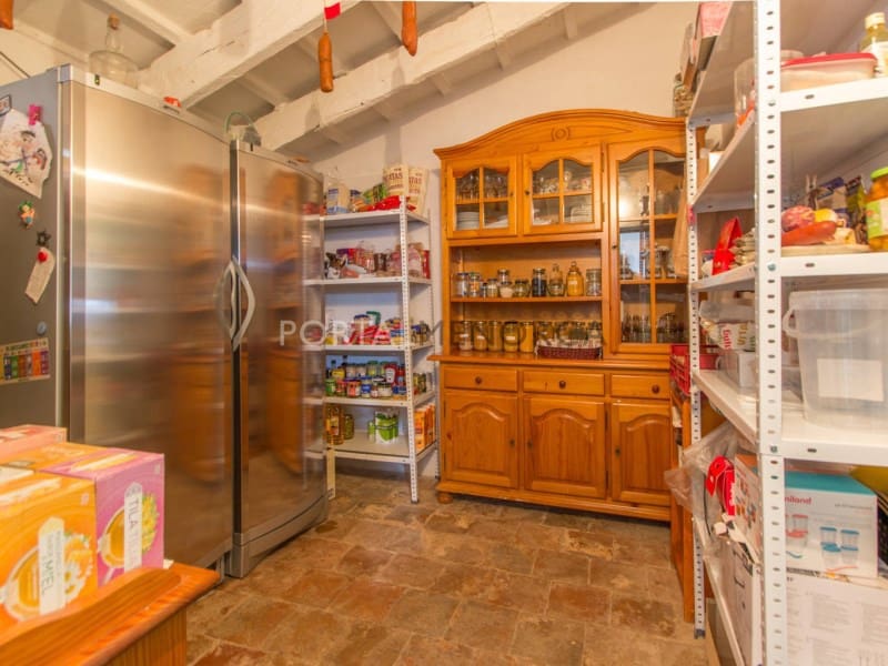 5 slaapkamer Finca/Landhuis te koop in Es Castell - € 1.950.000 (Ref: 8421622)