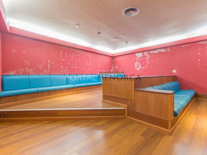 3 soveværelse Restaurant/Bar til salg i Es Castell - € 1.750.000 (Ref: 9006122)