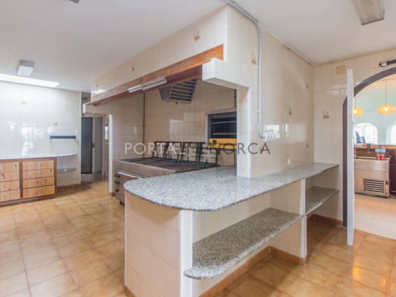 3 soveværelse Restaurant/Bar til salg i Es Castell - € 1.750.000 (Ref: 9006122)