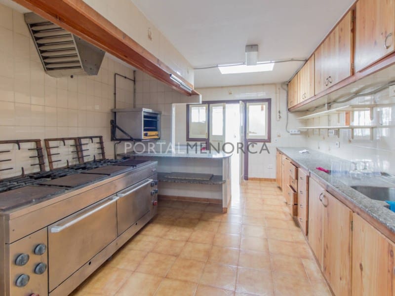 3 soveværelse Restaurant/Bar til salg i Es Castell - € 1.750.000 (Ref: 9006122)