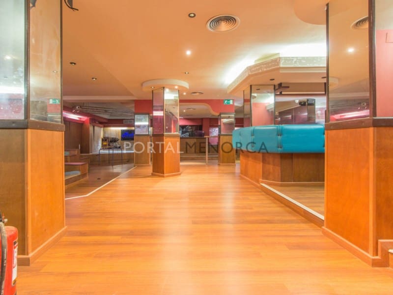 3 soveværelse Restaurant/Bar til salg i Es Castell - € 1.750.000 (Ref: 9006122)