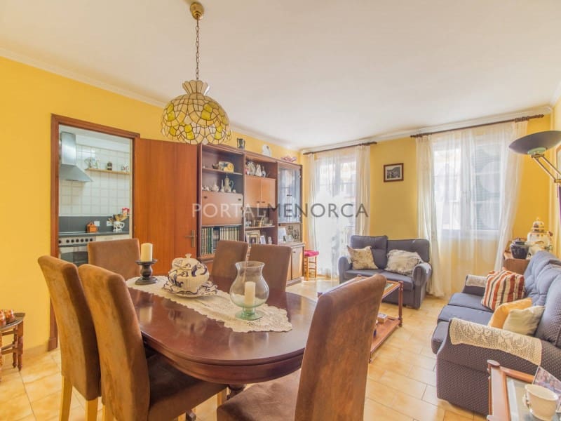 3 soveværelse Lejlighed til salg i Es Castell - € 405.500 (Ref: 9082242)