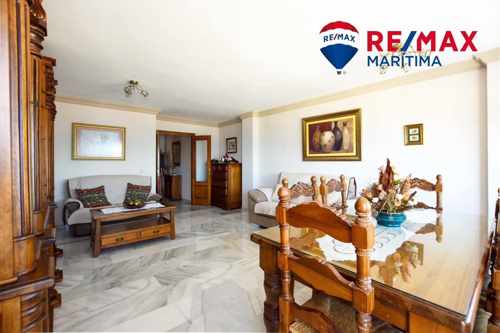 3 soveværelse Lejlighed til leje i Estepona med garage - € 1.950 (Ref: 9065282)