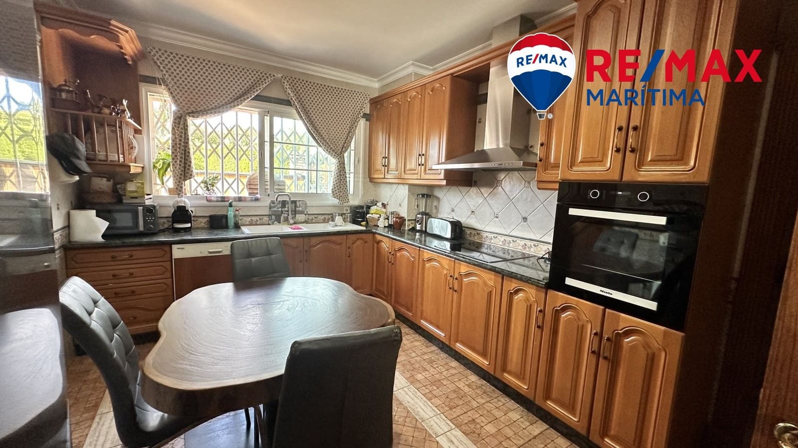 4 sypialnia Willa na sprzedaż w San Pedro de Alcantara - 1 590 000 € (Ref: 9065283)