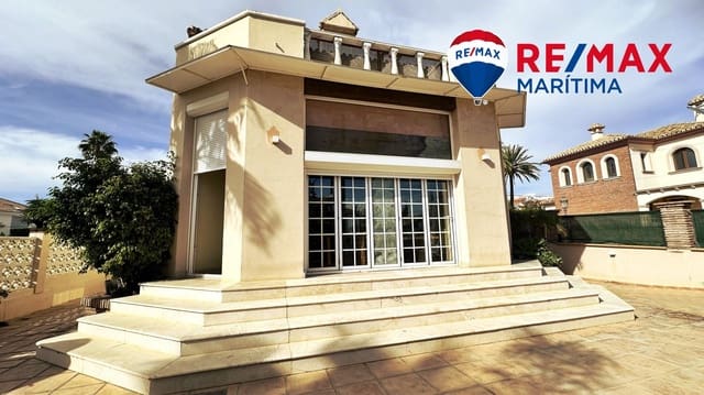 4 sypialnia Willa na sprzedaż w San Pedro de Alcantara, Marbella - 1 590 000 € (Ref: 9065283)