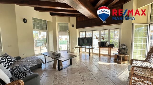 4 sypialnia Willa na sprzedaż w San Pedro de Alcantara, Marbella - 1 590 000 € (Ref: 9065283)