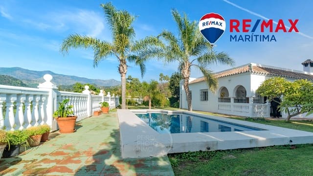 3 sypialnia Finka/Dom wiejski na sprzedaż w Estepona z basenem garażem - 1 075 000 € (Ref: 9065287)