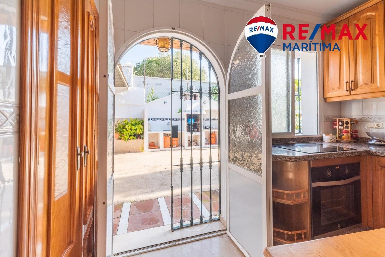 3 soverom Finca/Herregård til salgs i Estepona med svømmebasseng garasje - € 1 075 000 (Ref: 9065287)