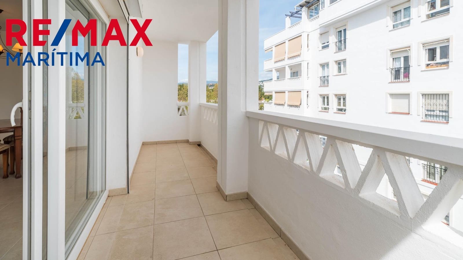 4 camera da letto Appartamento in vendita in Nueva Andalucia con garage - 450.000 € (Rif: 9065293)