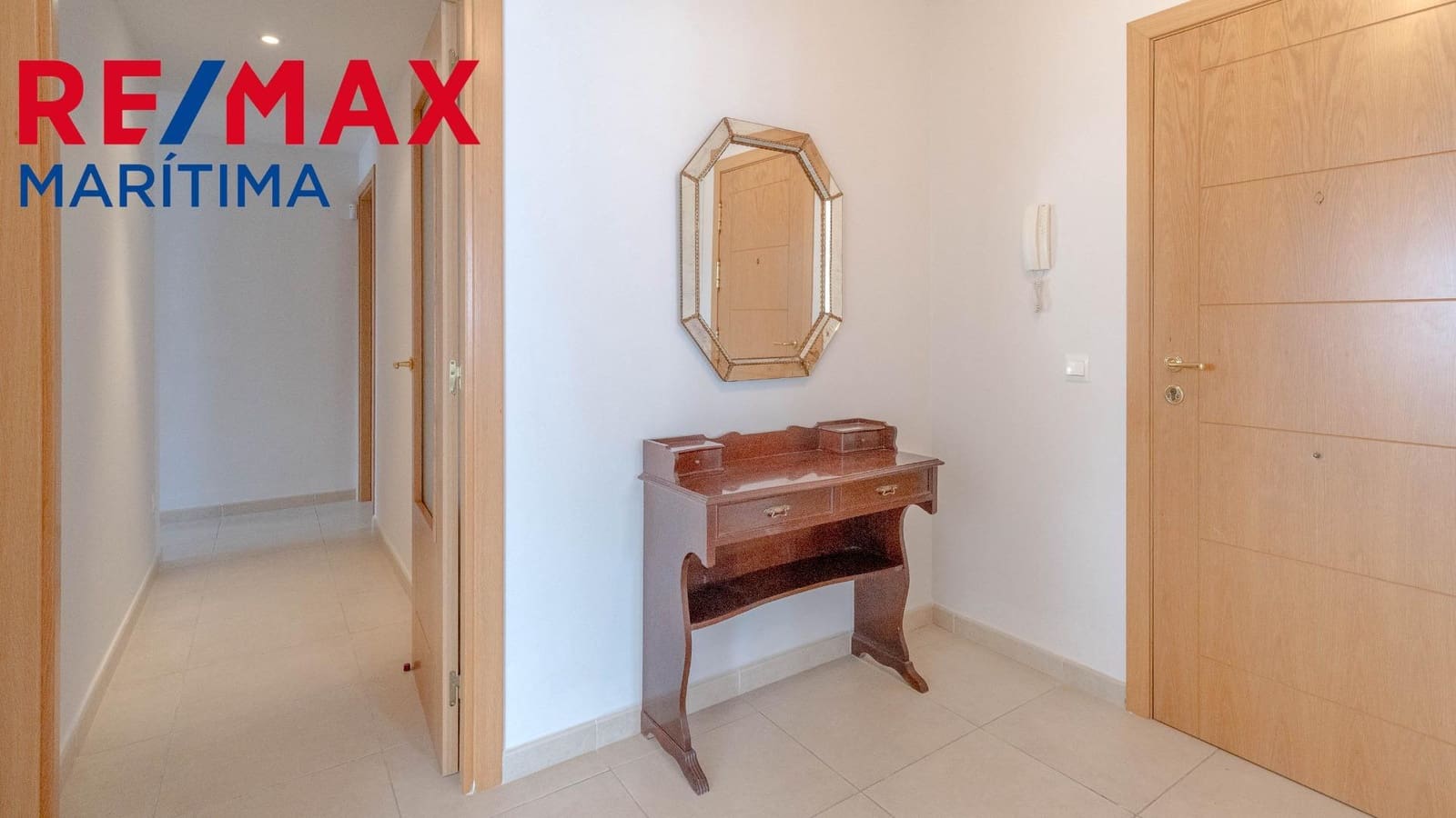 4 camera da letto Appartamento in vendita in Nueva Andalucia con garage - 450.000 € (Rif: 9065293)