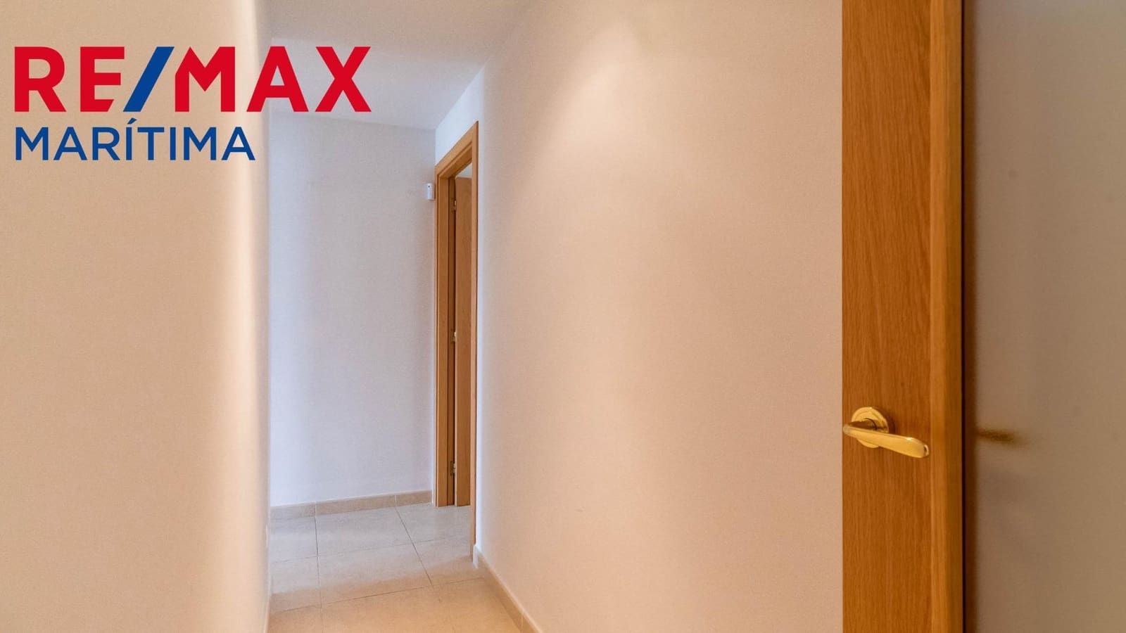 4 camera da letto Appartamento in vendita in Nueva Andalucia con garage - 450.000 € (Rif: 9065293)