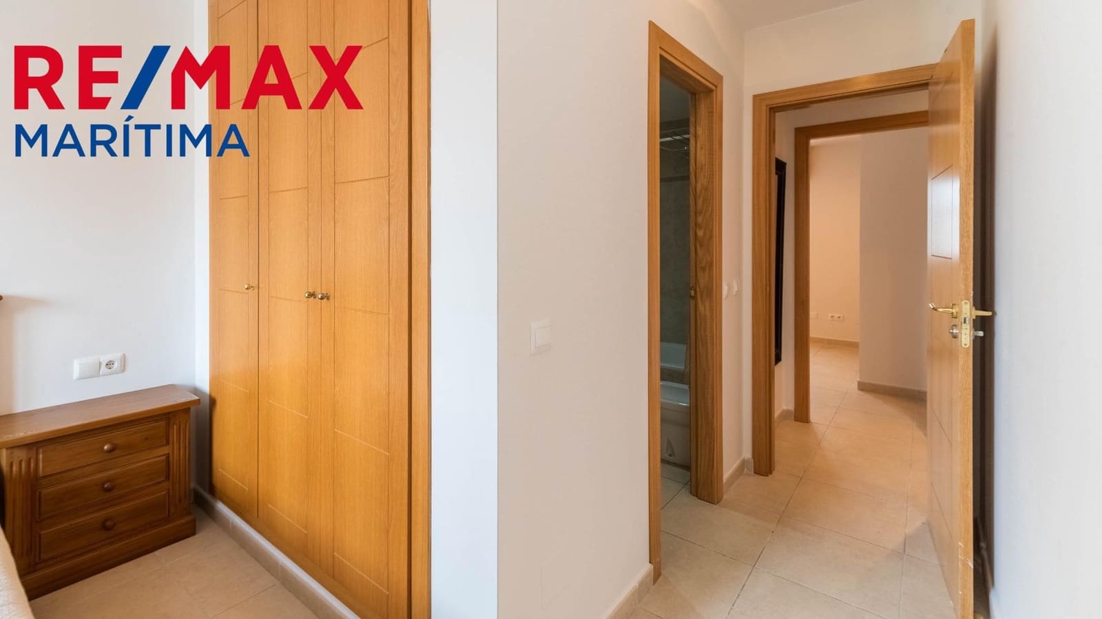 4 camera da letto Appartamento in vendita in Nueva Andalucia con garage - 450.000 € (Rif: 9065293)