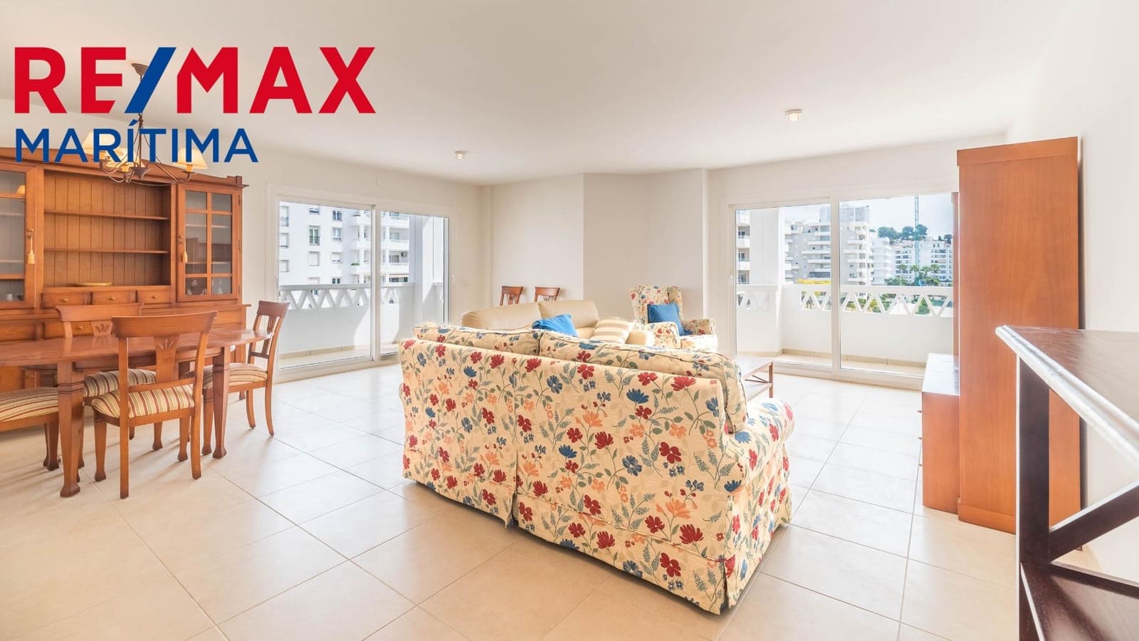 4 camera da letto Appartamento in vendita in Nueva Andalucia con garage - 450.000 € (Rif: 9065293)