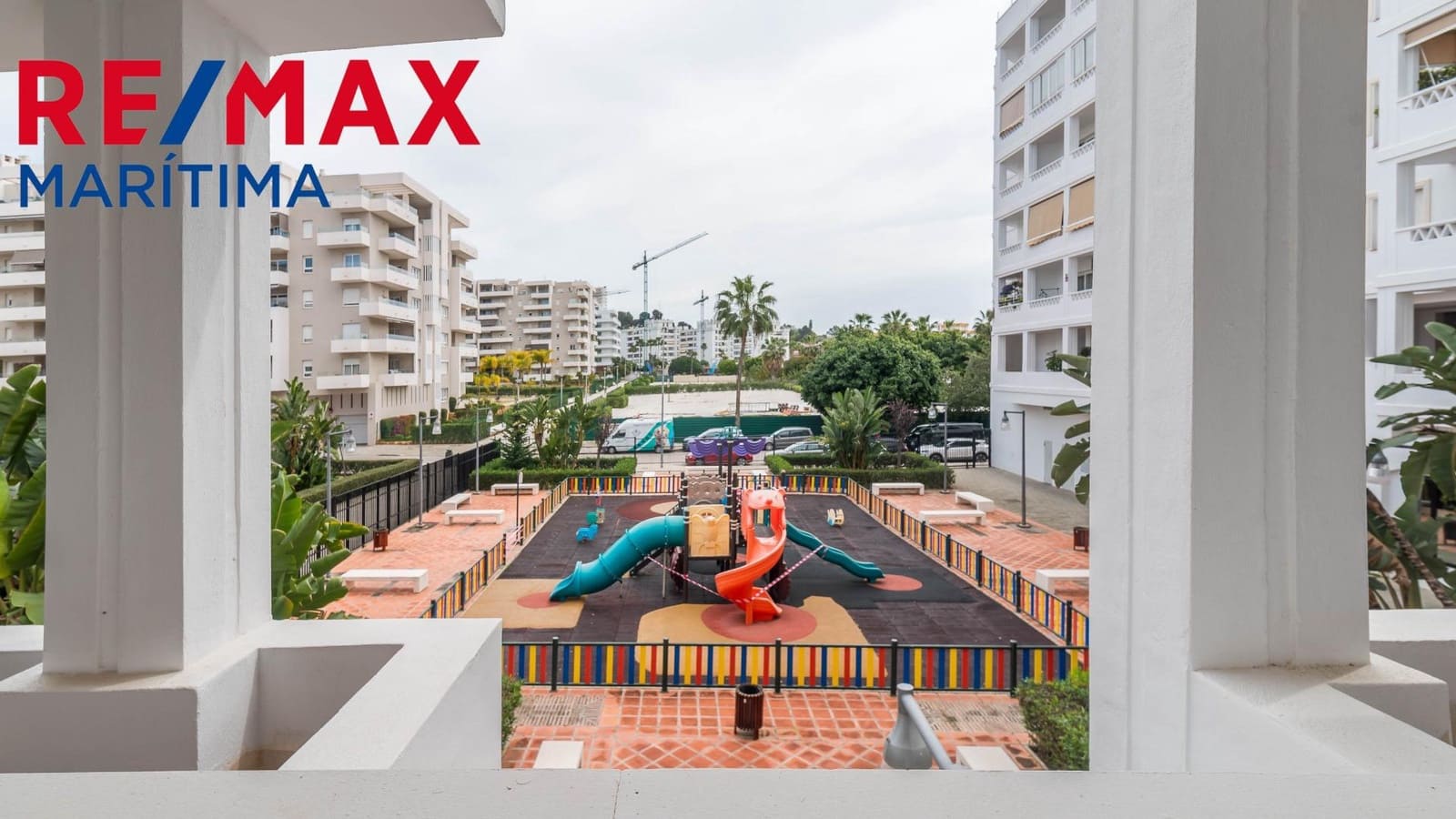 4 camera da letto Appartamento in vendita in Nueva Andalucia con garage - 450.000 € (Rif: 9065293)