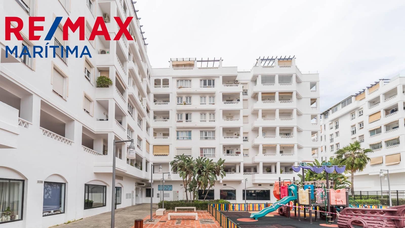 4 camera da letto Appartamento in vendita in Nueva Andalucia con garage - 450.000 € (Rif: 9065293)