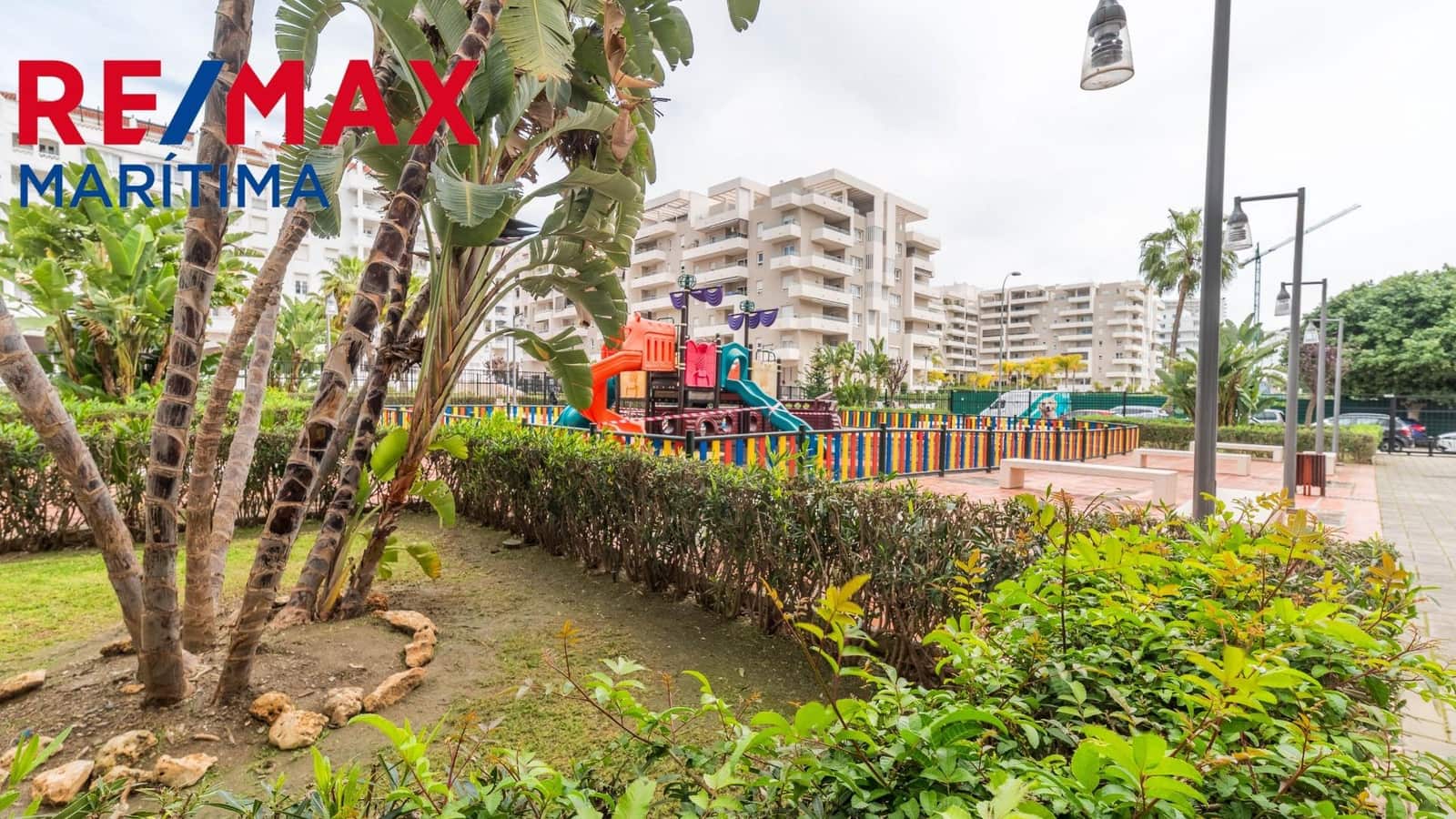 4 camera da letto Appartamento in vendita in Nueva Andalucia con garage - 450.000 € (Rif: 9065293)