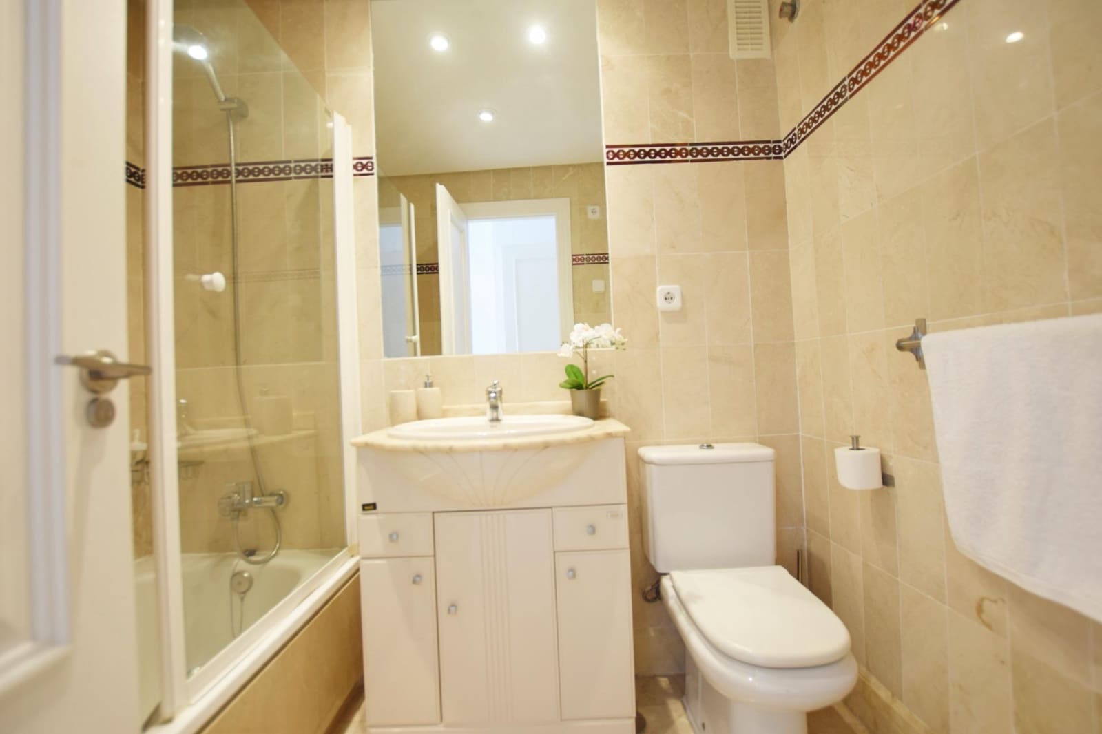 2 soveværelse Lejlighed til leje i Costalita med swimmingpool - € 1.900 (Ref: 9065296)