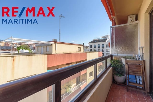 Piso de 3 habitaciones en Estepona en venta - 449.000 € (Ref: 9065297)