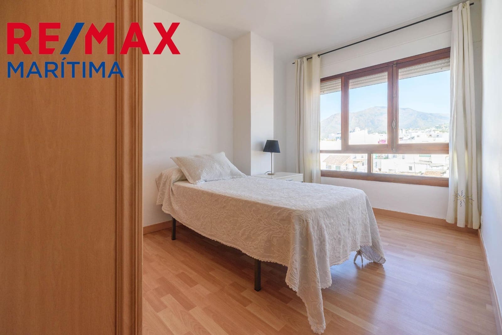 3 bedroom Flat for sale in Estepona - € 449,000 (Ref: 9065297)