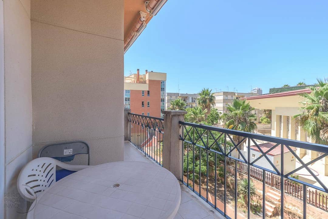 3 bedroom Penthouse for sale in Estepona with garage - € 565,000 (Ref: 9107156)