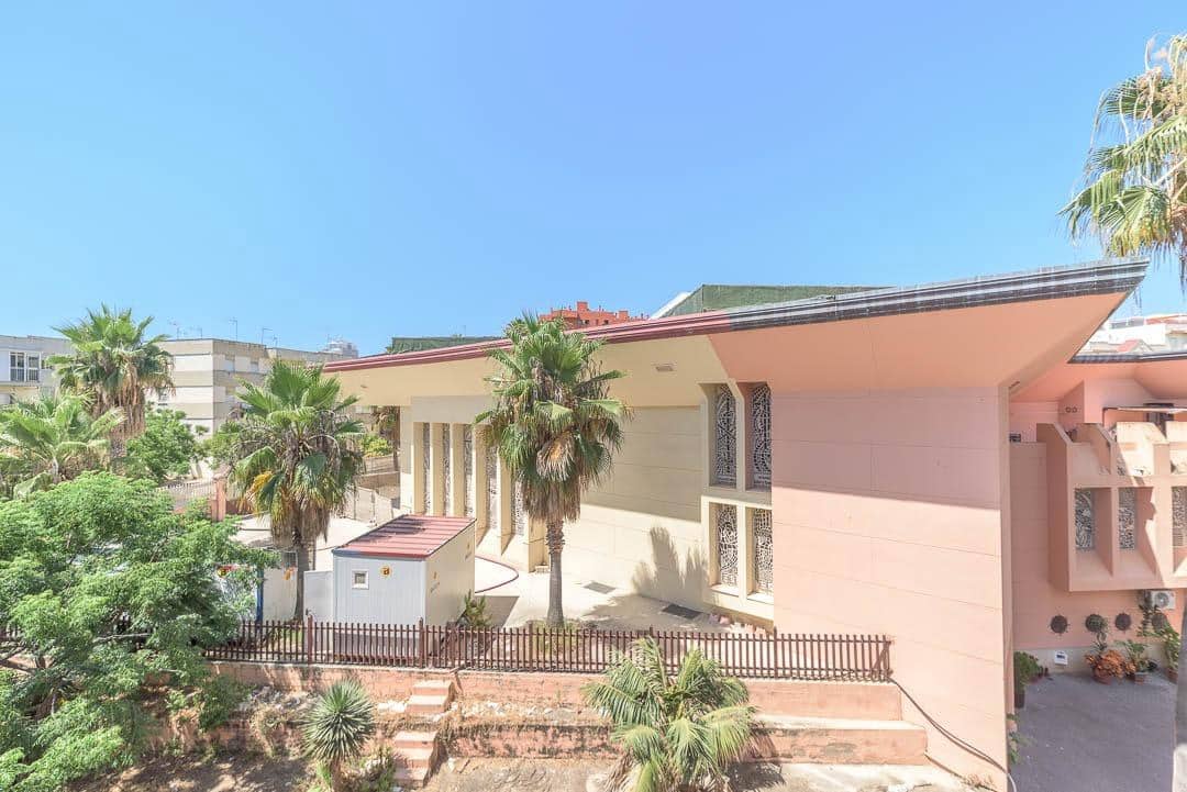 3 bedroom Penthouse for sale in Estepona with garage - € 565,000 (Ref: 9107156)