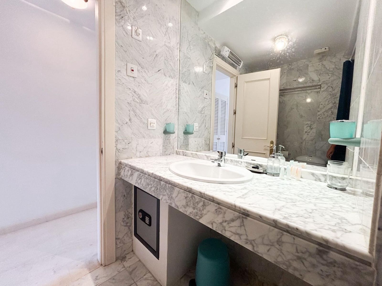 2 bedroom Flat for sale in Atalaya-Isdabe with pool - € 363,000 (Ref: 9125172)