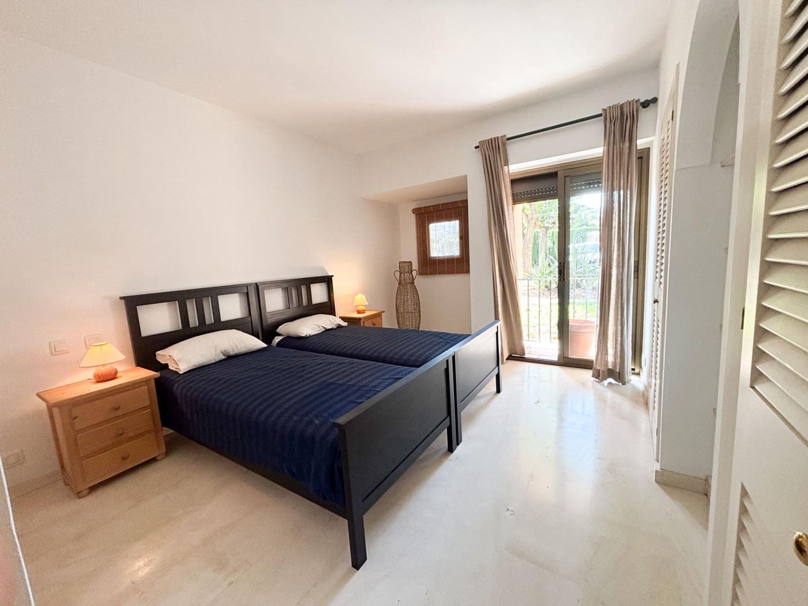 2 bedroom Flat for sale in Atalaya-Isdabe with pool - € 363,000 (Ref: 9125172)