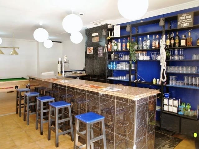 Kommersiell til salgs i Parque de la Paloma, Benalmádena - € 145 000 (Ref: 9220040)