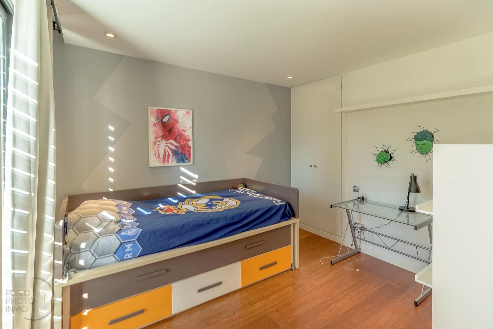 Villa/Maison Mitoyenne de 3 chambres à louer à Benahavis avec garage - 4 800 € (Ref: 9226715)