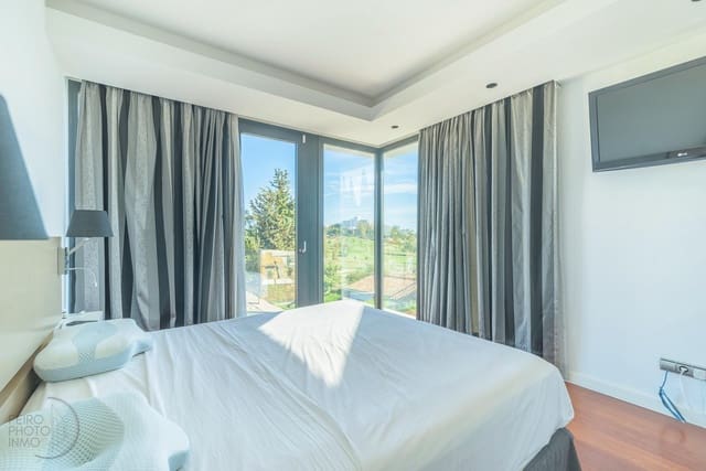 3 bedroom Terraced Villa for rent in Benahavís with garage - € 4,800 (Ref: 9226715)