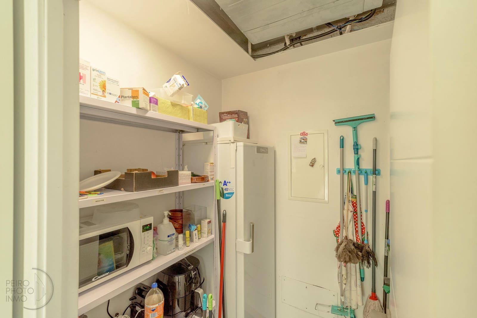 Villa/Maison Mitoyenne de 3 chambres à louer à Benahavis avec garage - 4 800 € (Ref: 9226715)