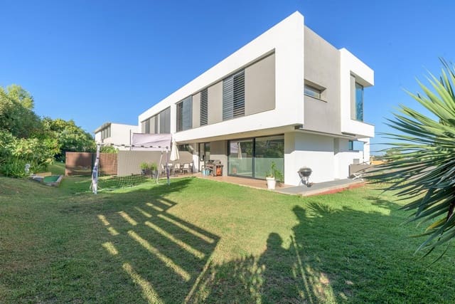 3 bedroom Terraced Villa for rent in Benahavís with garage - € 4,800 (Ref: 9226715)