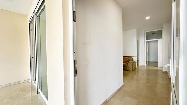 1 soverom Kommersiell til salgs i Las Lomas, Estepona med svømmebasseng - € 149 000 (Ref: 9255358)