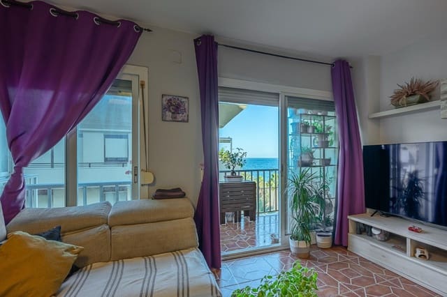 Piso de 3 habitaciones en Estepona en venta - 799.000 € (Ref: 9396094)