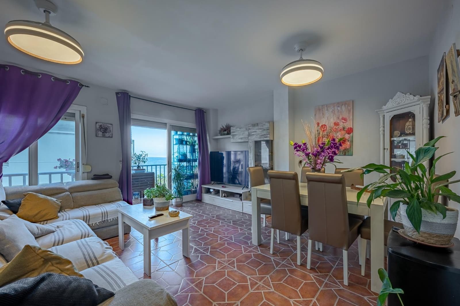 Piso de 3 habitaciones en Estepona en venta - 799.000 € (Ref: 9396094)