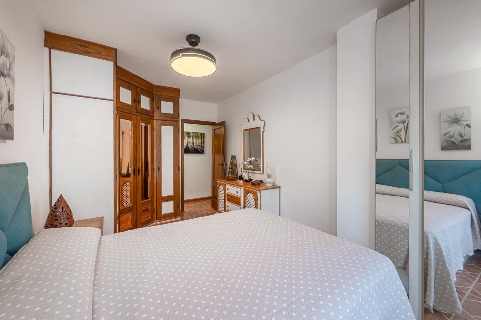 Piso de 3 habitaciones en Estepona en venta - 799.000 € (Ref: 9396094)