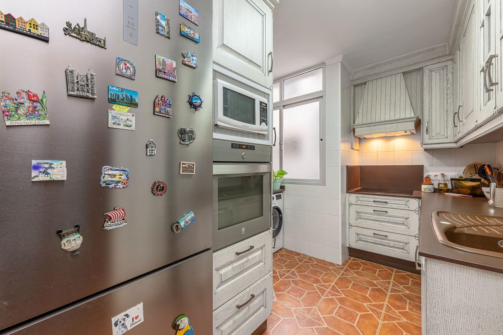 Piso de 3 habitaciones en Estepona en venta - 799.000 € (Ref: 9396094)