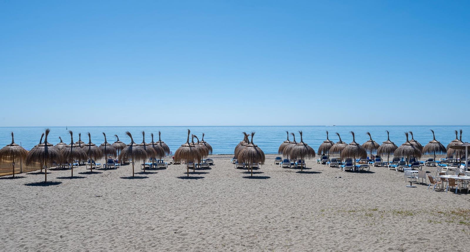 Piso de 3 habitaciones en Estepona en venta - 799.000 € (Ref: 9396094)