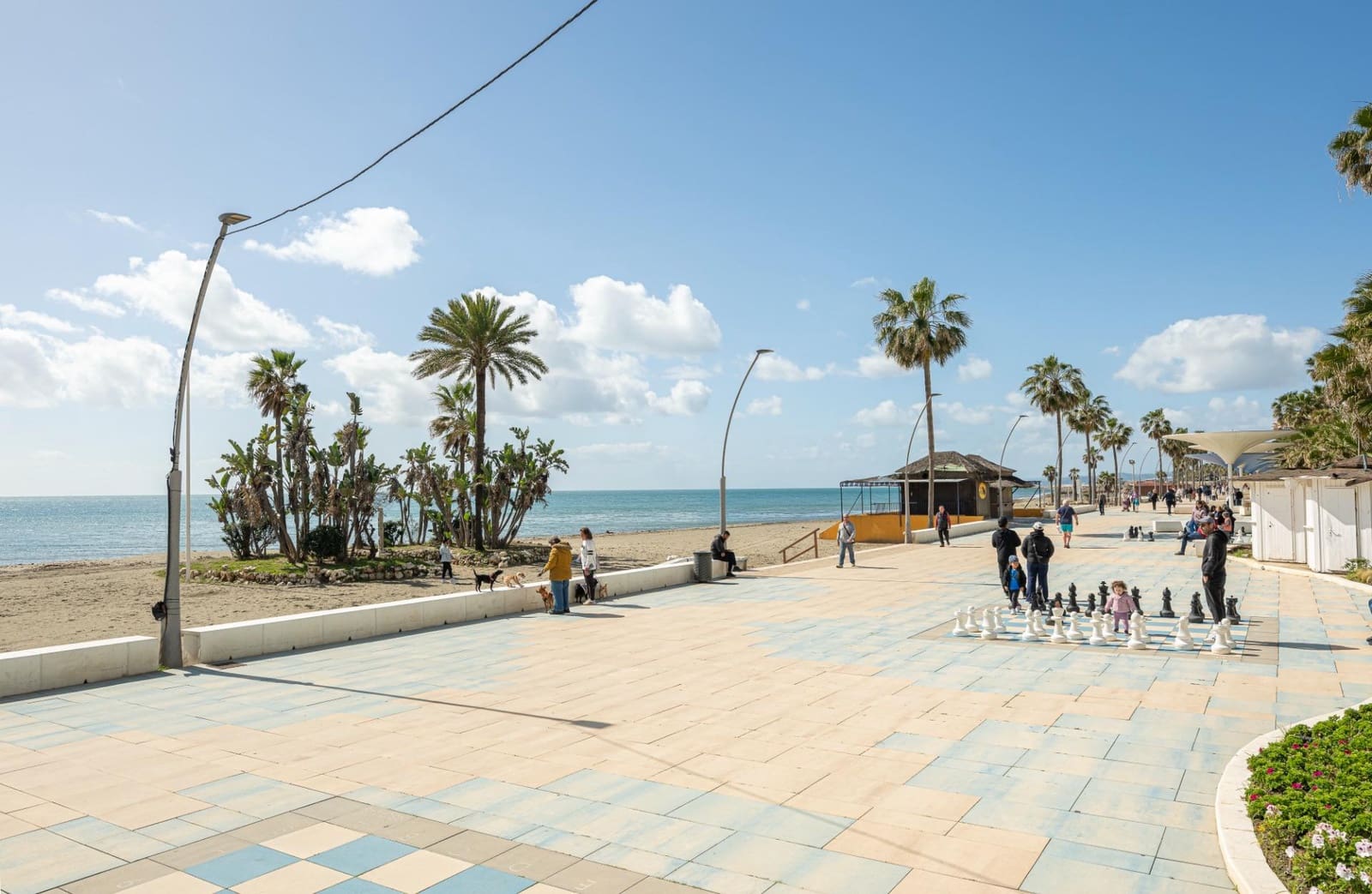 Piso de 3 habitaciones en Estepona en venta - 799.000 € (Ref: 9396094)