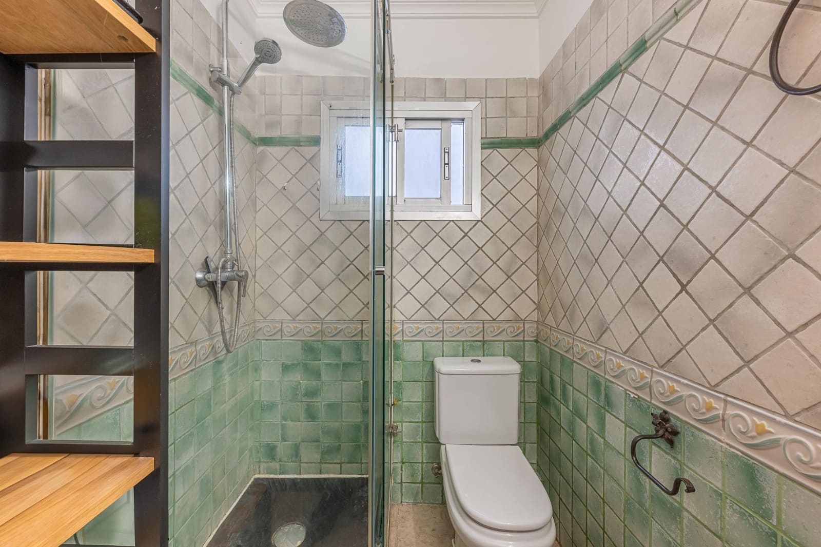 Piso de 3 habitaciones en Estepona en venta - 799.000 € (Ref: 9396094)