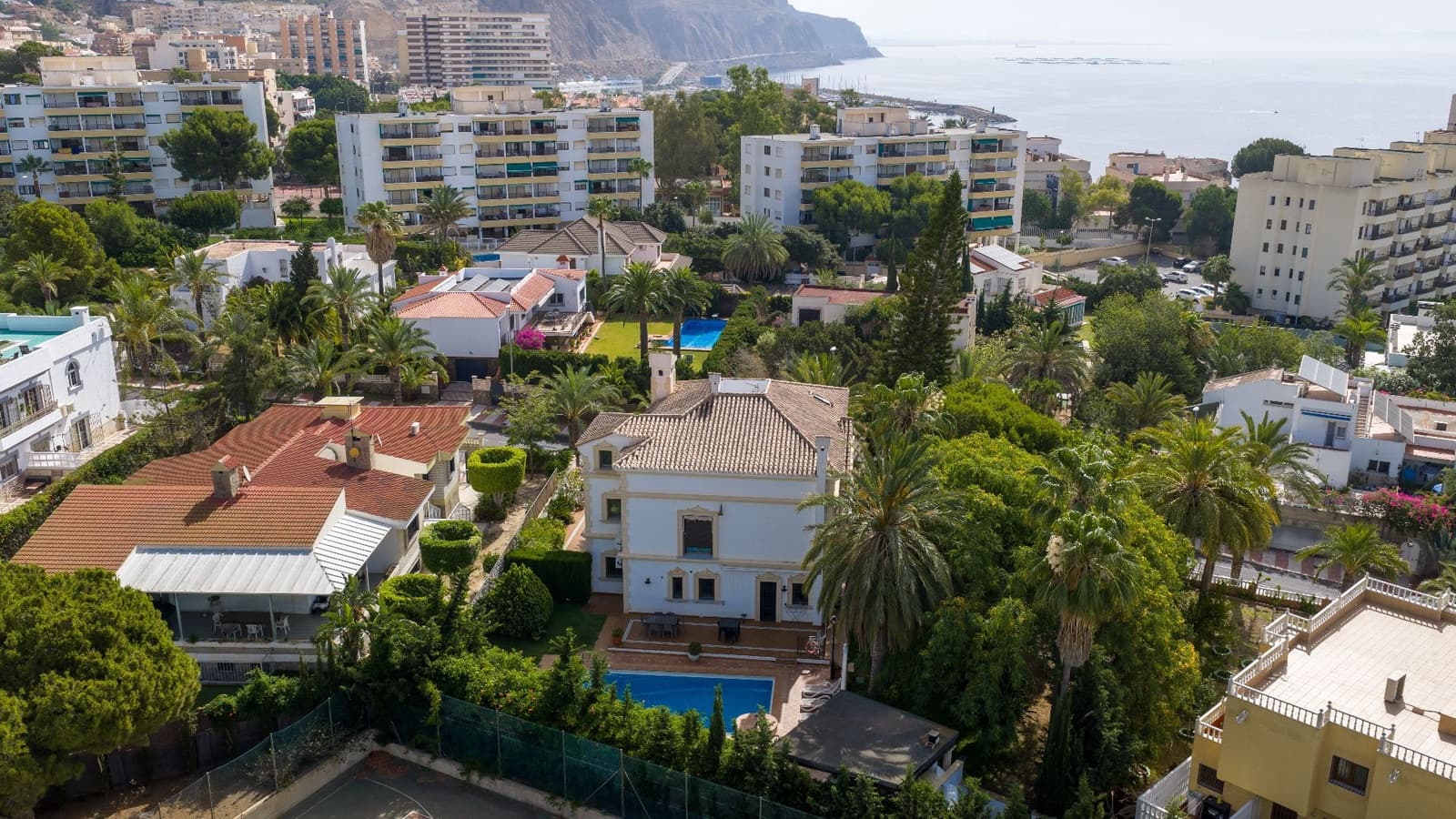 6 chambre Villa/Maison à vendre à Aguadulce (Almeria) avec piscine garage - 1 490 000 € (Ref: 10157211)