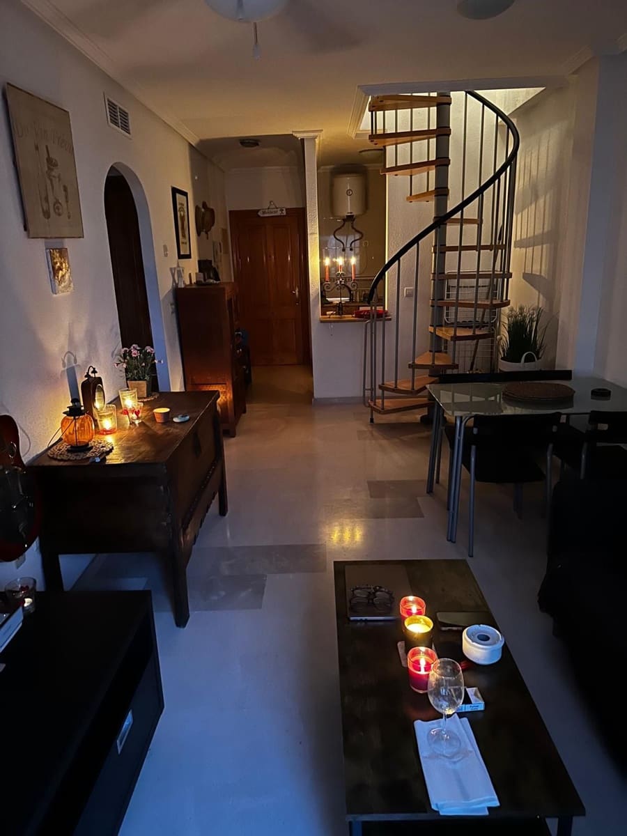 2 Zimmer Apartment zu verkaufen in Garrucha mit Garage - 130.000 € (Ref: 10166080)