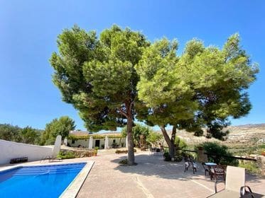 2 soveværelse Finca/Landehus til salg i Turre med swimmingpool garage - € 900.000 (Ref: 5640941)