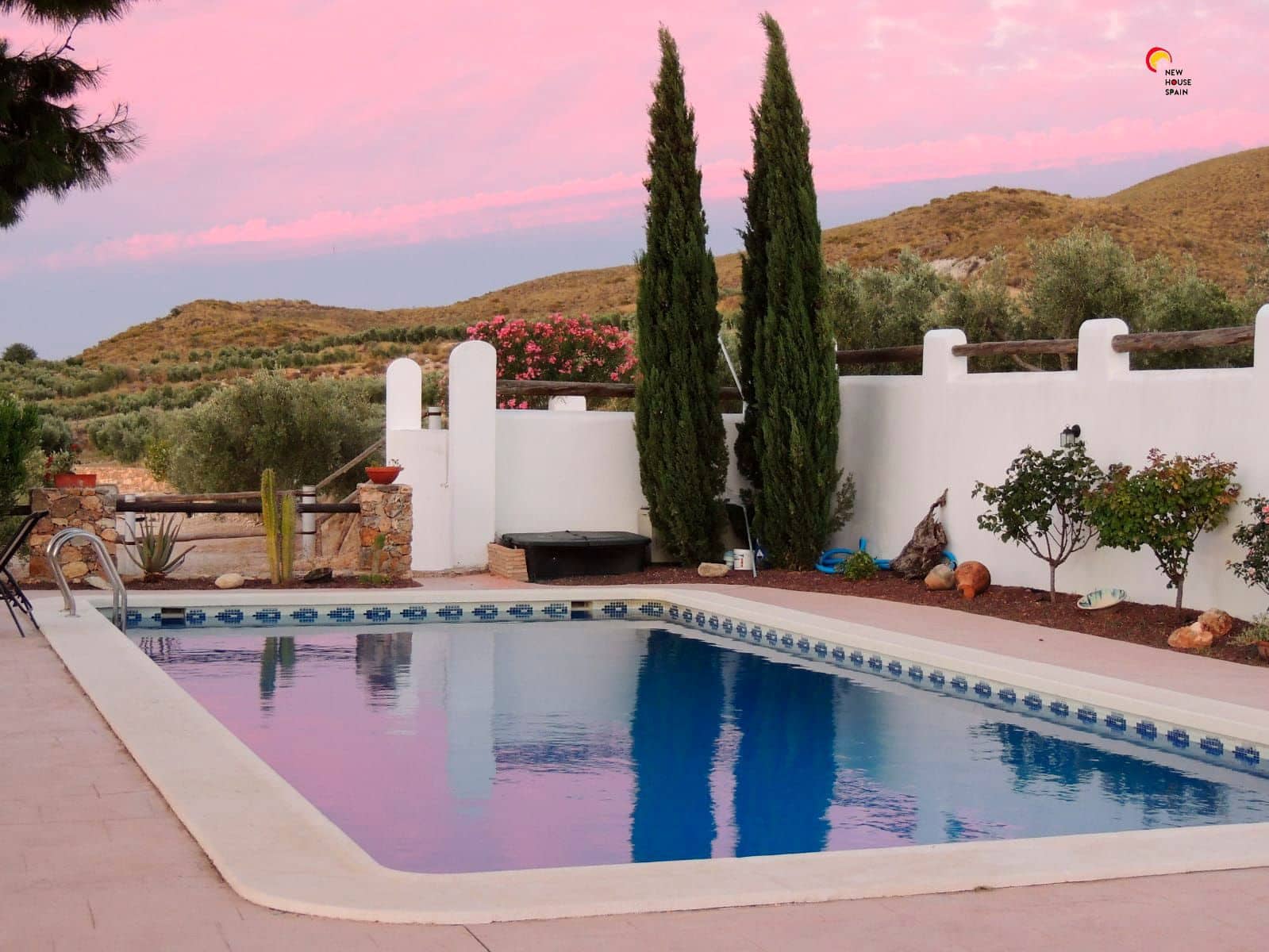 2 soveværelse Finca/Landehus til salg i Turre med swimmingpool garage - € 900.000 (Ref: 5640941)