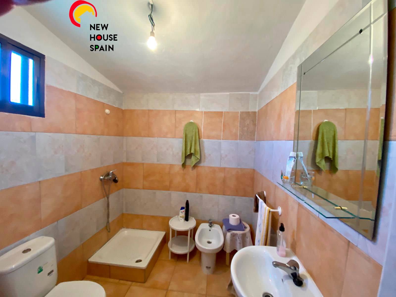 3 soveværelse Finca/Landehus til salg i Somontin med garage - € 140.000 (Ref: 5841232)