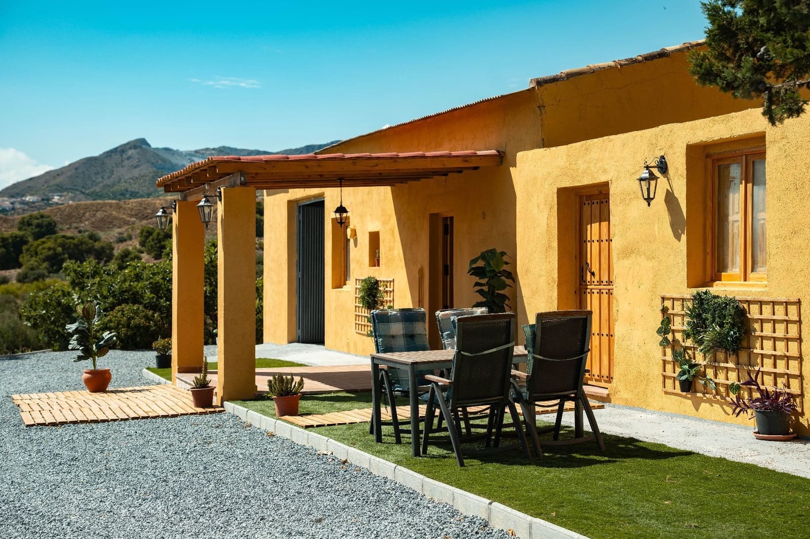 3 soveværelse Finca/Landehus til salg i Somontin med garage - € 140.000 (Ref: 5841232)